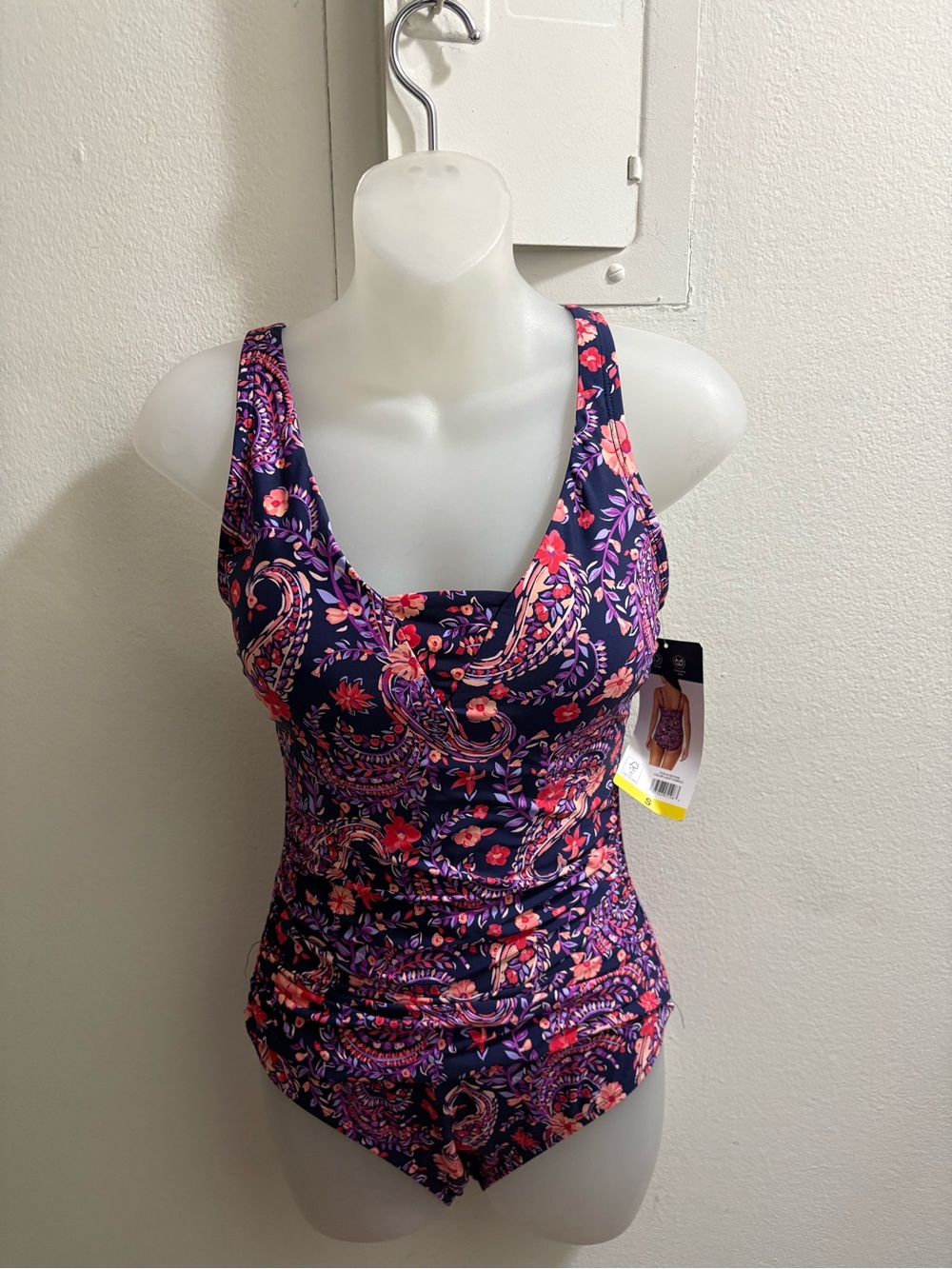Lands' End Womans Small Navy One-Piece with Pink & Purple Floral Paisley